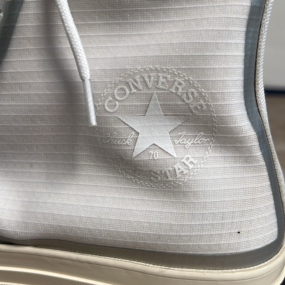 Reflective Converse - image 6